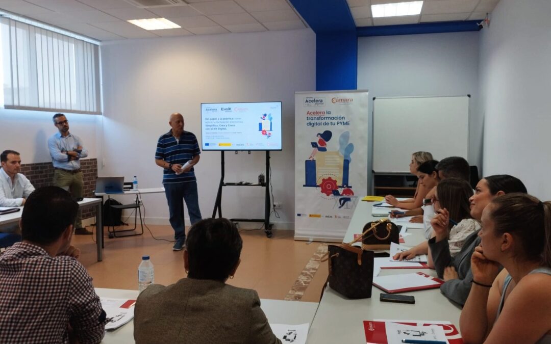 La Oficina AceleraPyme de la Cámara de Comercio de Pontevedra, Vigo y Vilagarcía imparte una jornada sobre factura electrónica a pymes de la comarca del Salnés